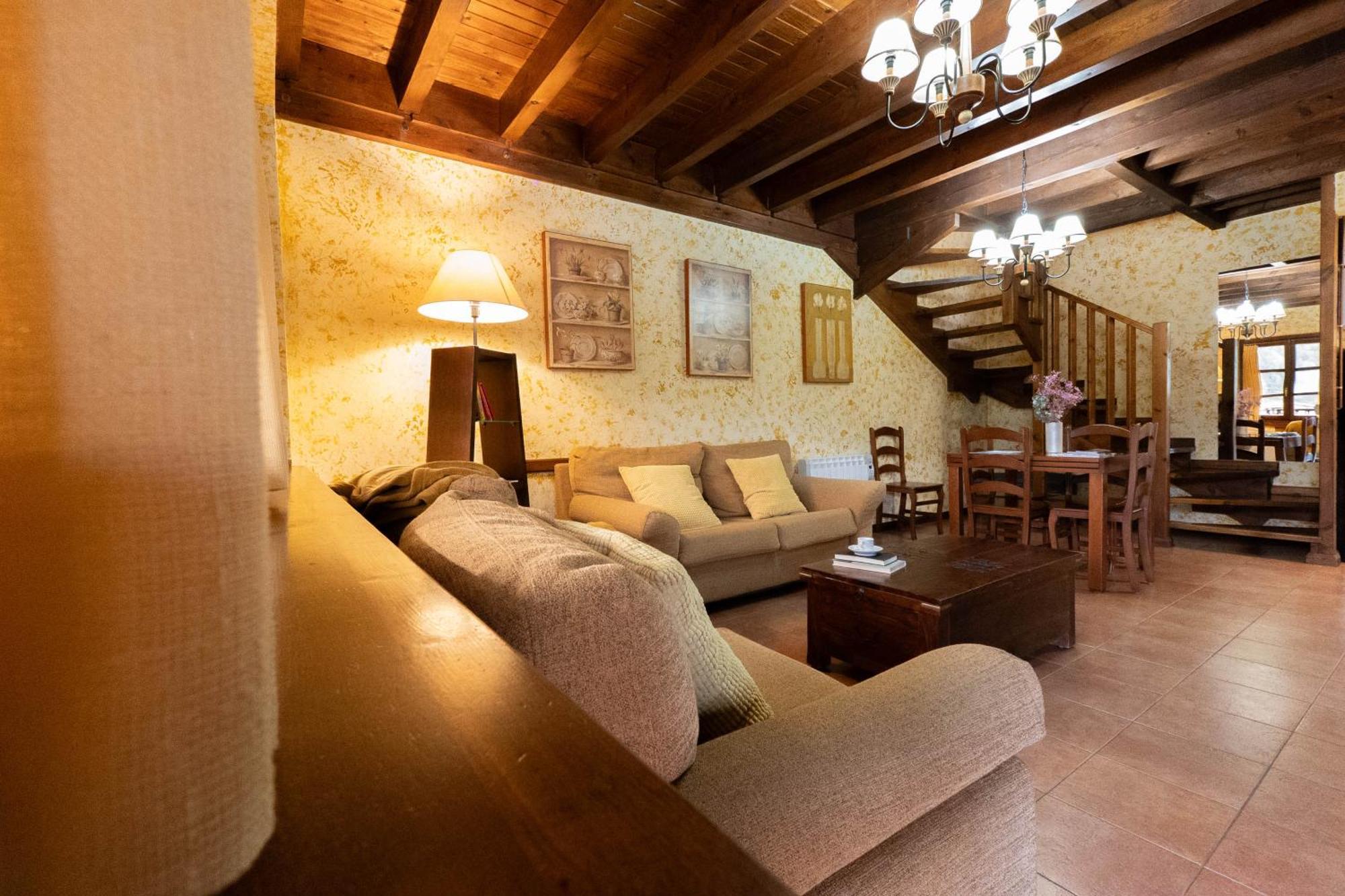 Apartamentos Rurales San Feliz Пола де Лена Екстериор снимка